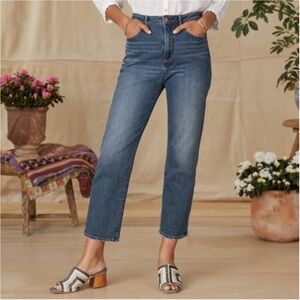 Driftwood Royce Straight Leg Medium Wash Crop Ankle Jean